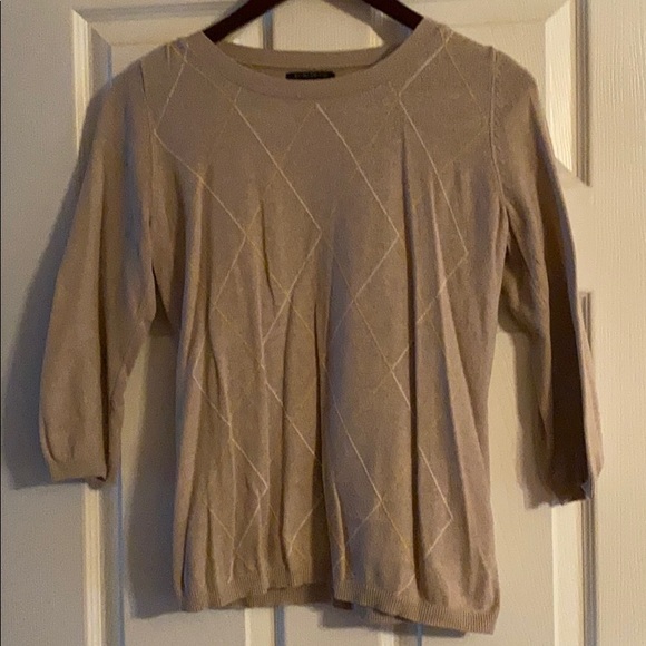 sweater - Picture 1 of 4